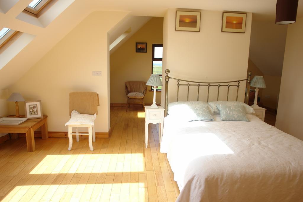 Journey'S End B&B Milltown Malbay Oda fotoğraf